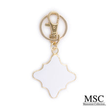 Load image into Gallery viewer, Enamel Quatrefoil Keychain