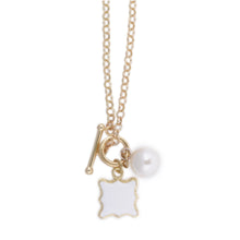 Load image into Gallery viewer, Front view of the white quatrefoil pearl necklace