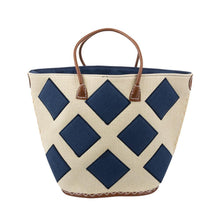 Load image into Gallery viewer, Straw Diamond Tote Bag