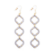 Load image into Gallery viewer, Gray Wrapped Quatrefoil Earrings