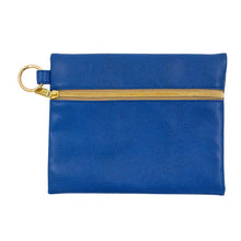 Load image into Gallery viewer, Front view of Navy Lizard Kansas Pouch
