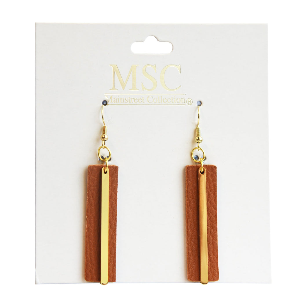 Top view of our Camel Pebble Grain Accent Earrings