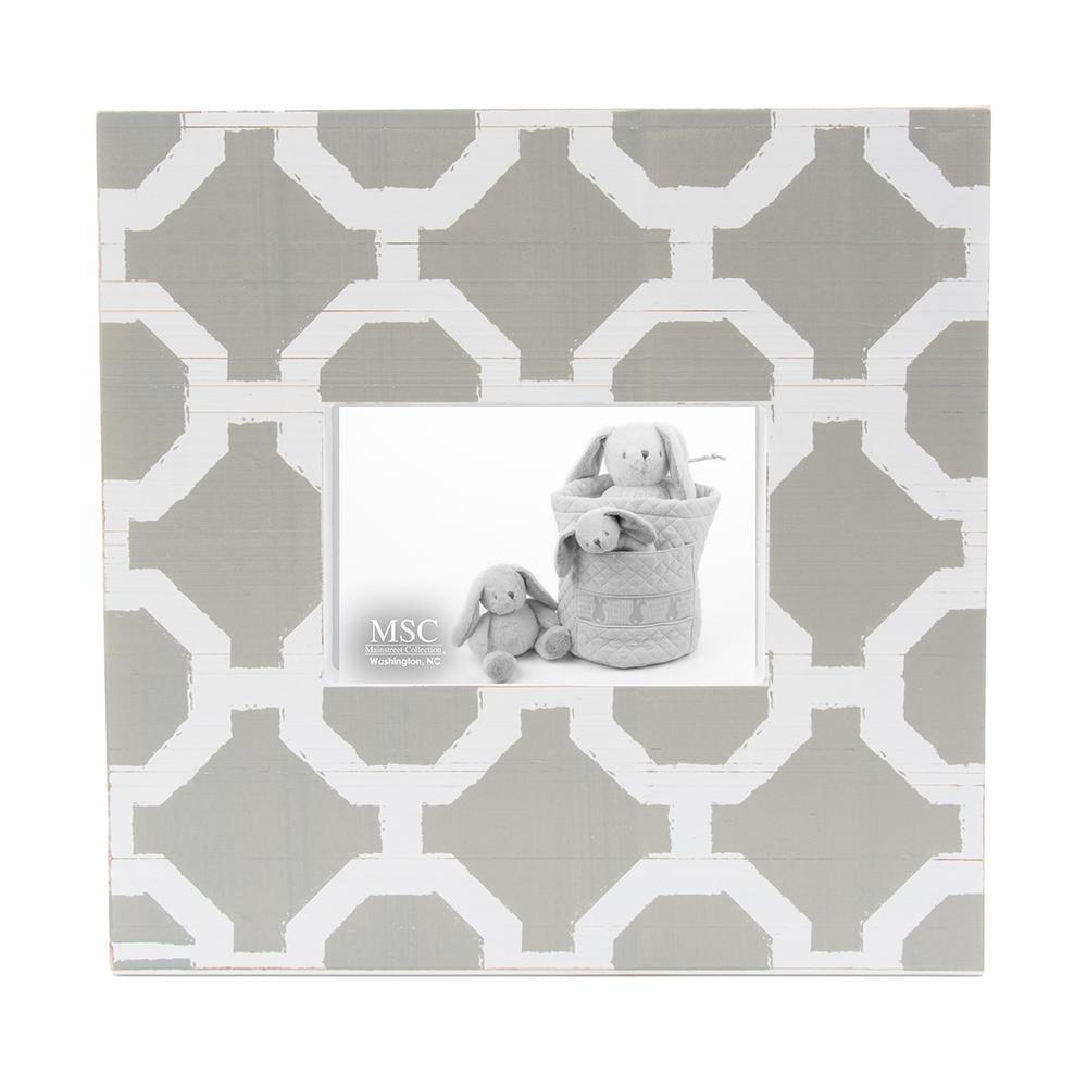 Front view of our Grey and White Trellis Picture Frame
